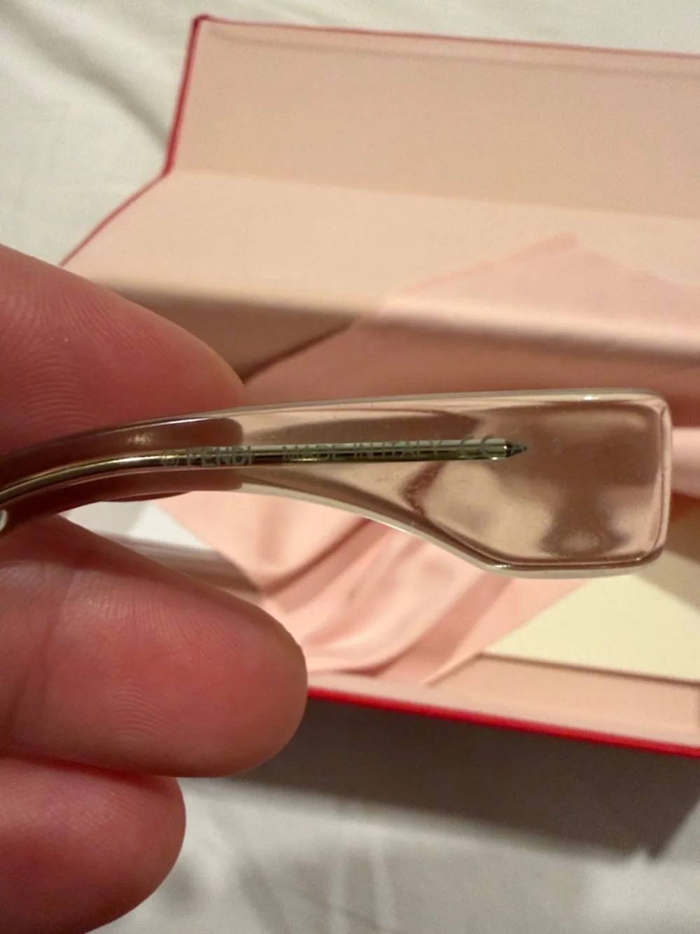 Fendi Light Translucent Green Roma Sunglasses with Gold Detail - Picture 8 of 8